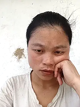 clara-cute online show from October 5, 5:56 am