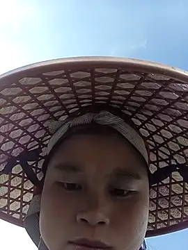 clara-cute online show from October 10, 7:46 am