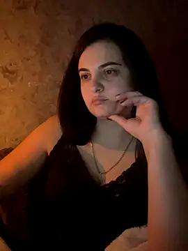 SweetBerryX online show from October 8, 7:40 pm