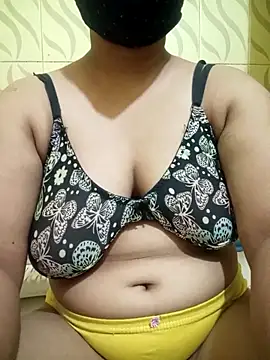 Rupsha707 online show from October 3, 8:47 pm