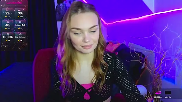 KitsyMoore online show from September 29, 3:06 pm