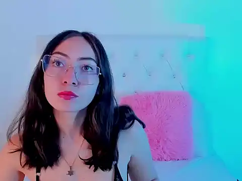 LaiaColliinss online show from October 21, 2:32 pm