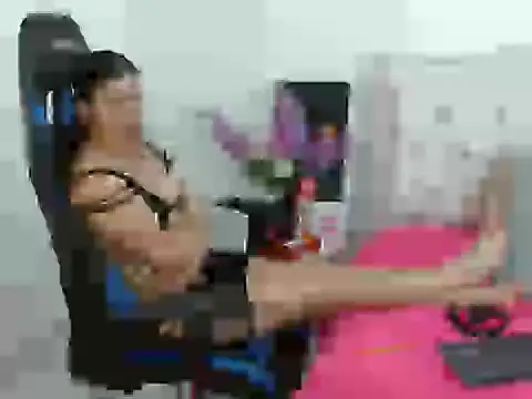 Arianaskyblue online show from October 11, 12:04 am