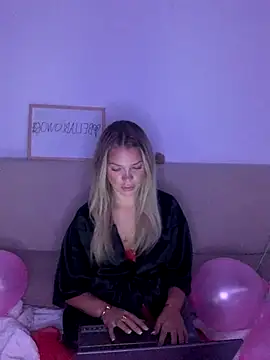 Bellablows online show from October 23, 10:05 pm