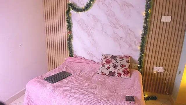 natalia blue online show from December 21, 7:34 am