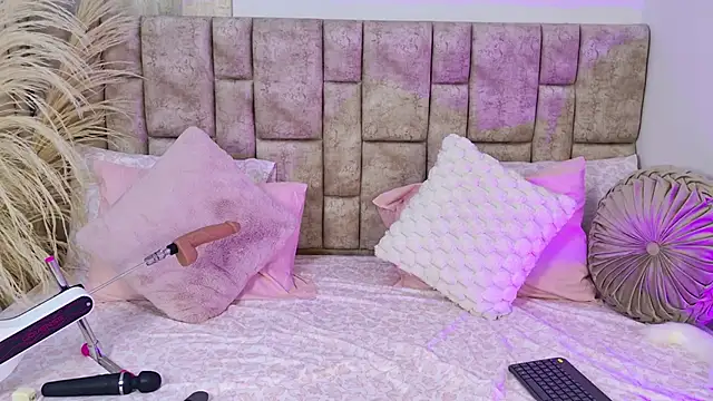 ZoeVolt online show from September 27, 9:22 pm