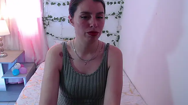 kamillew online show from September 25, 6:17 pm