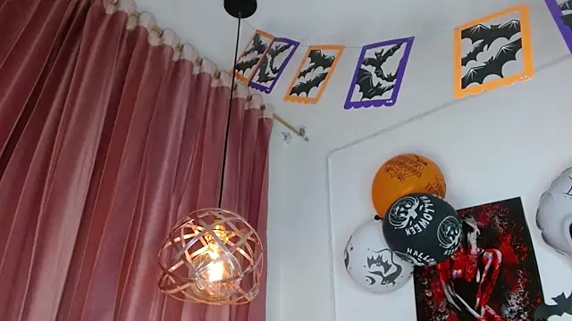 ladymooncs online show from October 19, 4:36 am