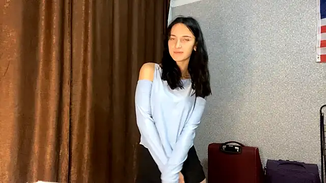 TifanyRawi online show from October 1, 10:04 pm