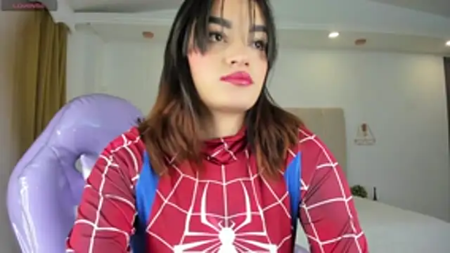 Maddy Rouse1 online show from October 31, 4:14 am