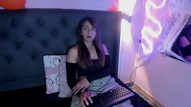 Bluee bombon online show from October 28, 2:12 pm