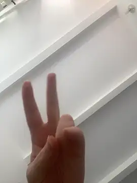 Aliccecullen online show from March 1, 2:50 pm