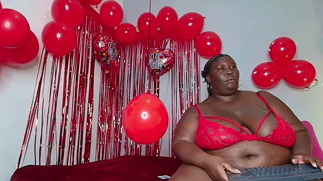 CarolinaGomez  online show from February 13, 7:48 pm