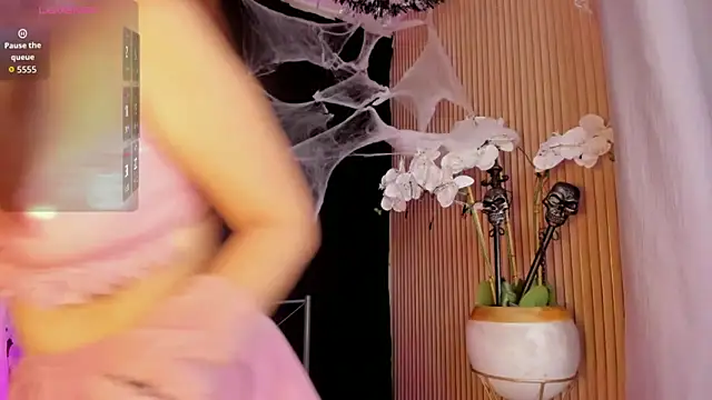 alana ortega  online show from October 31, 1:15 pm