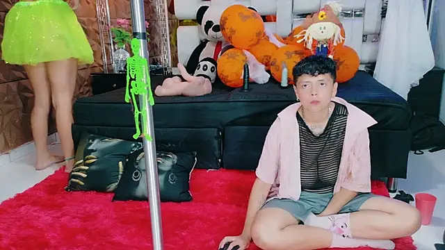 Twindesires online show from October 29, 3:25 pm