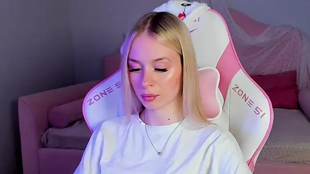 MiaGraces online show from November 17, 5:24 pm