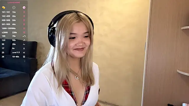 CarolannSide online show from October 9, 5:22 am