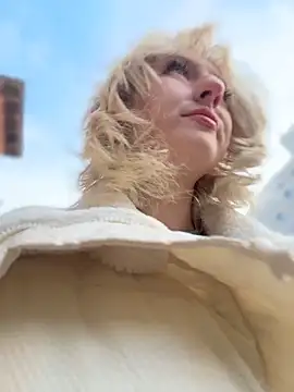 RonnieKiss online show from April 23, 12:29 pm