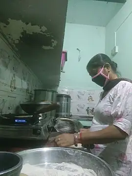 Cute-Charvii online show from November 26, 12:50 pm