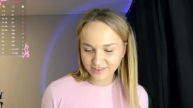 TanekaBoitel online show from September 25, 3:33 pm