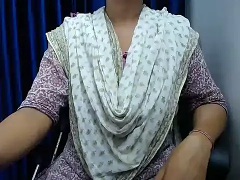 priya gupta7 online show from October 17, 2:09 pm