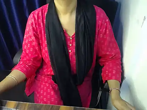 priya gupta7 online show from October 18, 2:09 pm