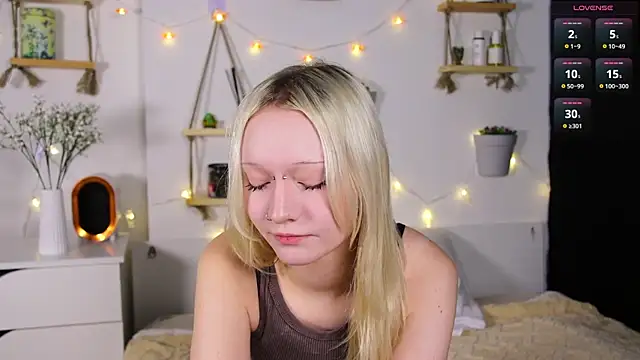 ArcticaRyder online show from October 3, 7:46 am