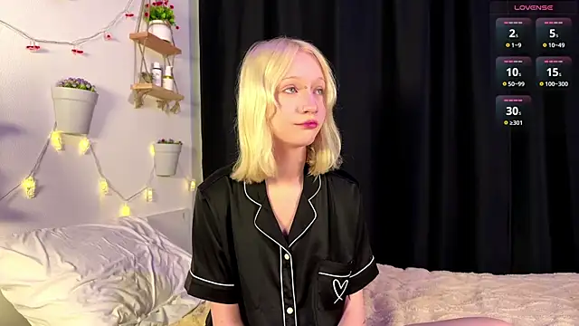 ArcticaRyder online show from October 21, 7:45 am