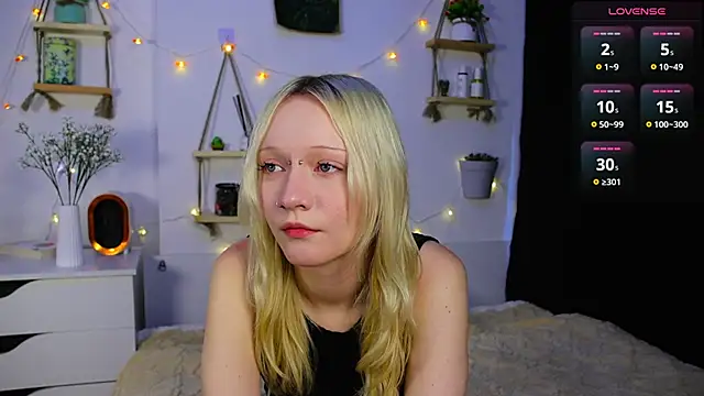 ArcticaRyder online show from October 4, 7:47 am