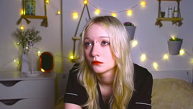 ArcticaRyder online show from September 26, 8:12 am