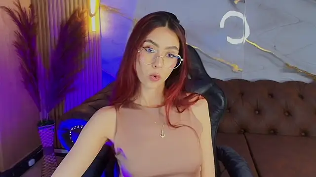 mia tf online show from October 6, 1:17 pm