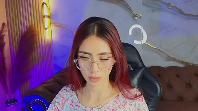 mia tf online show from October 29, 1:58 pm