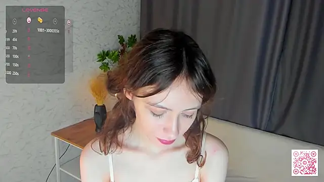 DelilahConsalvo online show from October 12, 6:32 pm