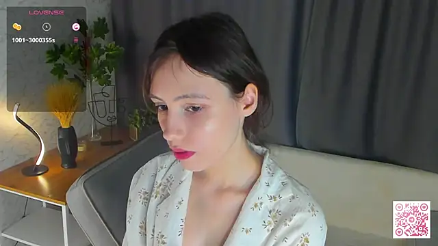 DelilahConsalvo online show from October 11, 6:21 pm