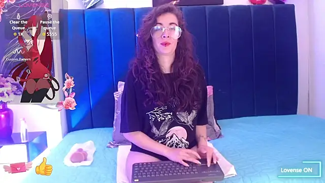 Violet wish online show from October 7, 1:15 pm