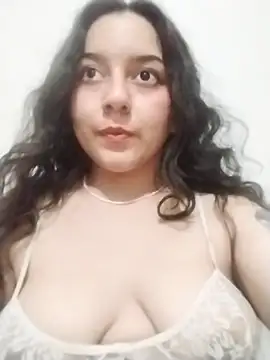 ChloeNoire online show from November 8, 7:35 am