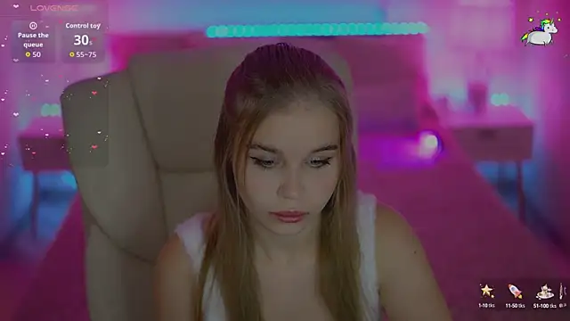 MyLolaSky online show from September 25, 8:28 pm