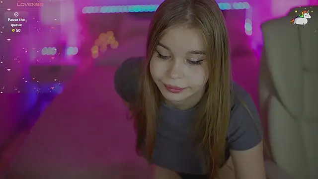 MyLolaSky online show from October 6, 11:20 pm