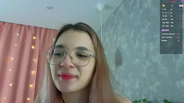 vivyboo111 online show from March 19, 10:14 pm