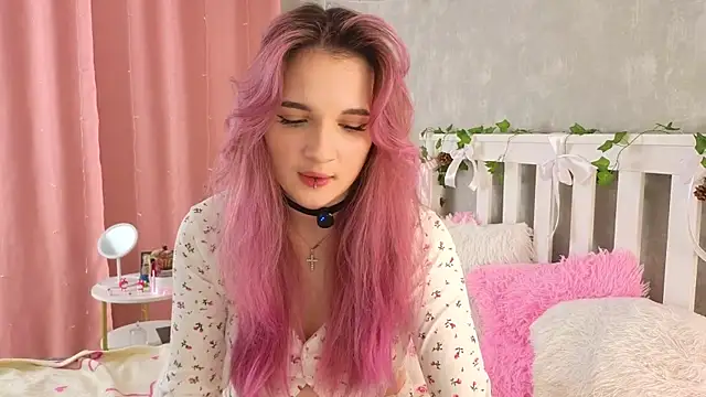 vivyboo111 online show from April 17, 6:10 pm