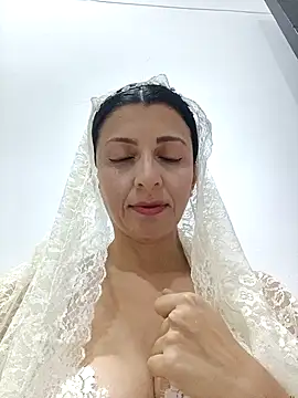  Husniah  online show from September 25, 4:39 pm