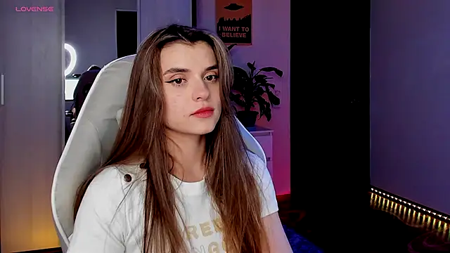 CharmingVixen online show from October 2, 6:02 pm