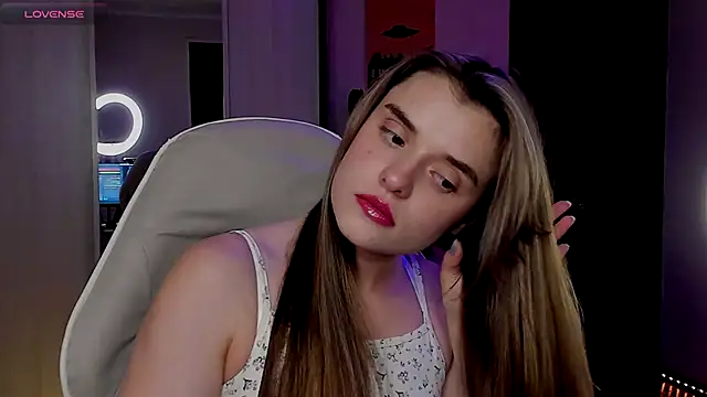 CharmingVixen online show from September 26, 9:01 pm