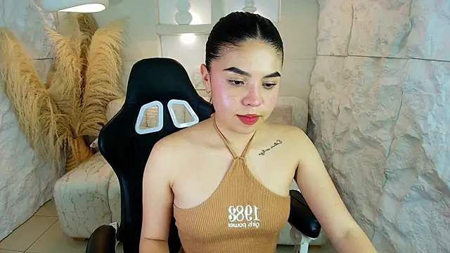 ambarina r online show from October 21, 3:10 am