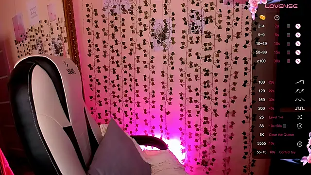 LinaBlossom  online show from March 1, 8:47 am