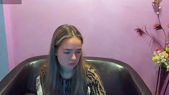 Emilybaby xxx online show from September 20, 7:17 am