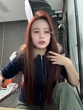 YY-27 online show from December 4, 5:32 am