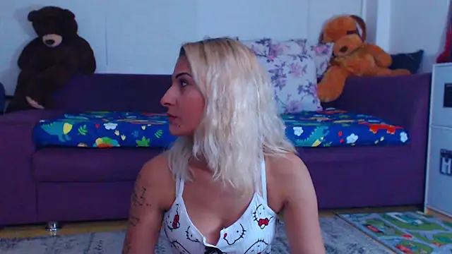 CassieSpell online show from October 14, 8:33 pm