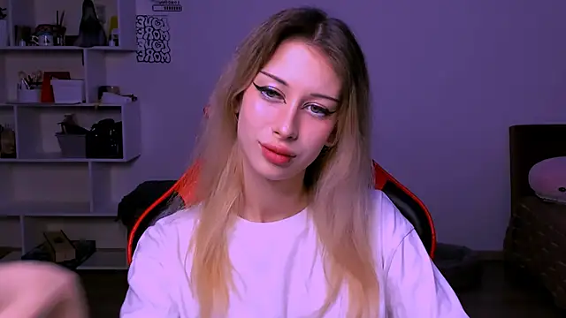 Lori lolii online show from November 13, 7:13 pm