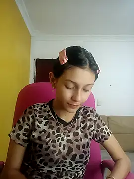 xoxo milk online show from October 9, 2:54 pm